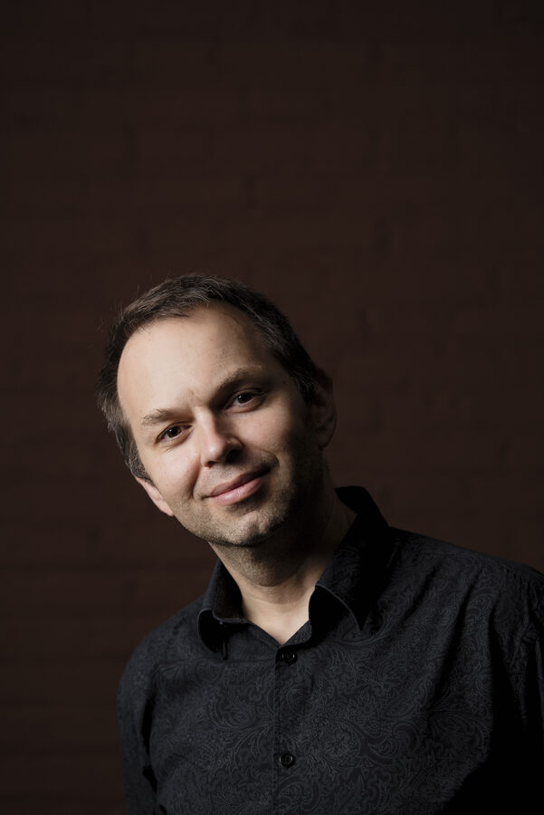 Eldar Nebolsin press photograph 1